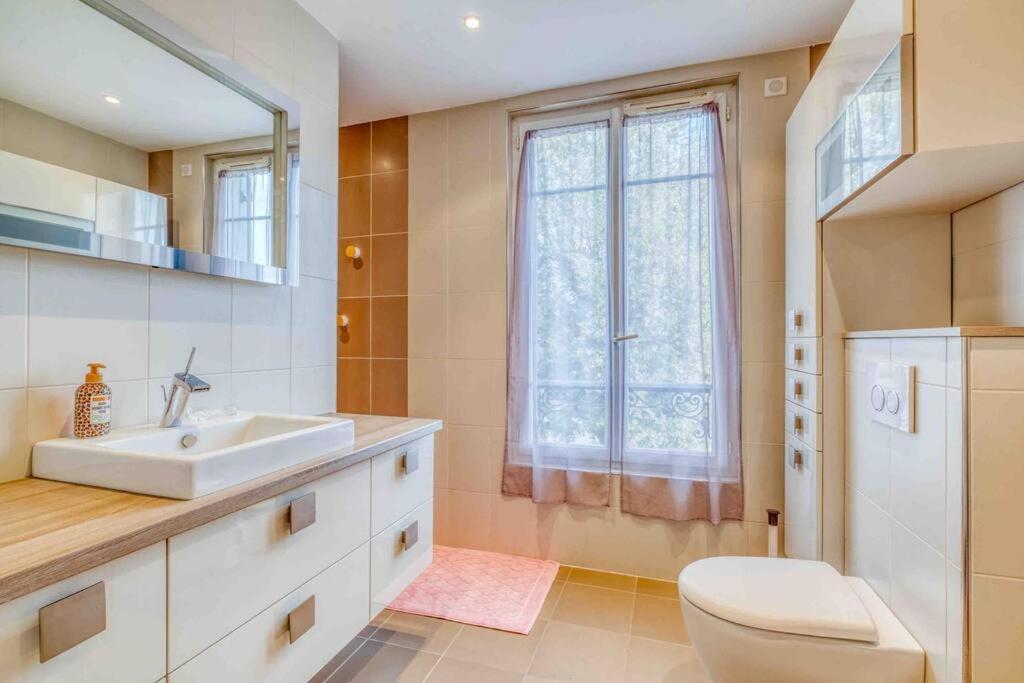 Villa Saint-Mard - King Size Bed - 10Min Aeroport Cdg 25Min Paris By Train Exterior photo