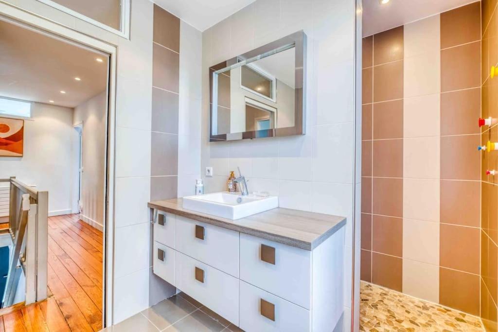 Villa Saint-Mard - King Size Bed - 10Min Aeroport Cdg 25Min Paris By Train Exterior photo